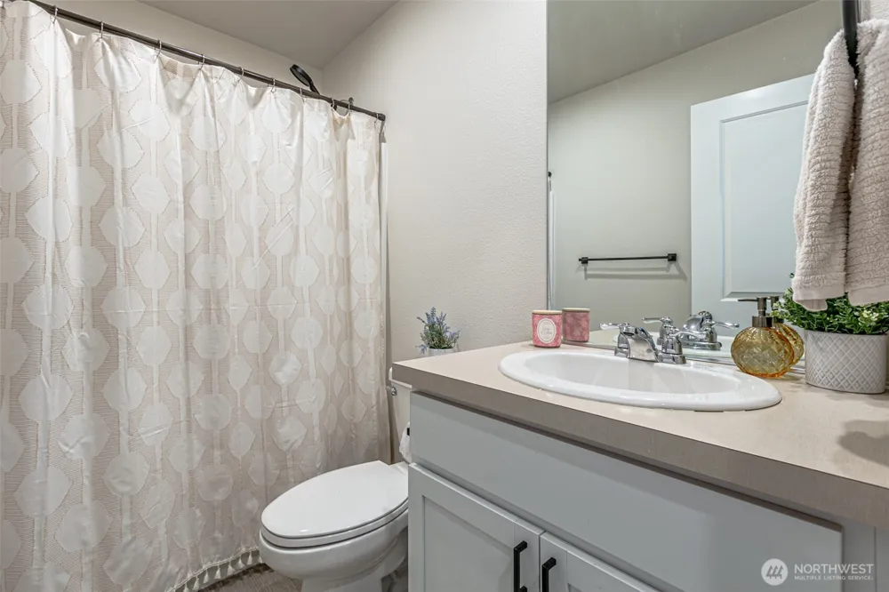 19904 135th Avenue E Graham, WA 98338