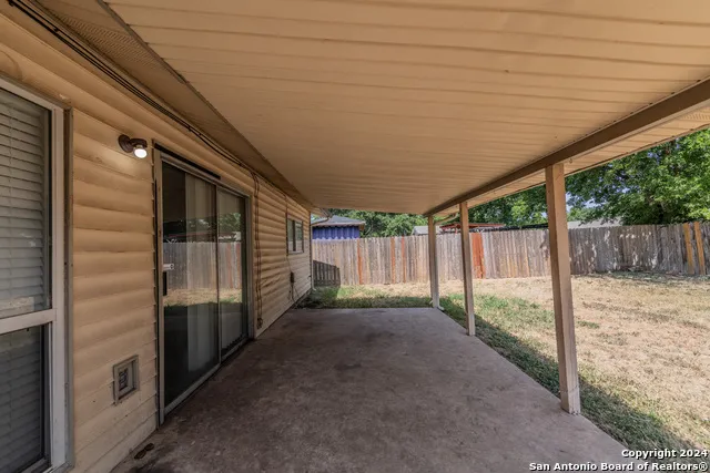 5011 thomas paine Kirby, TX 78219