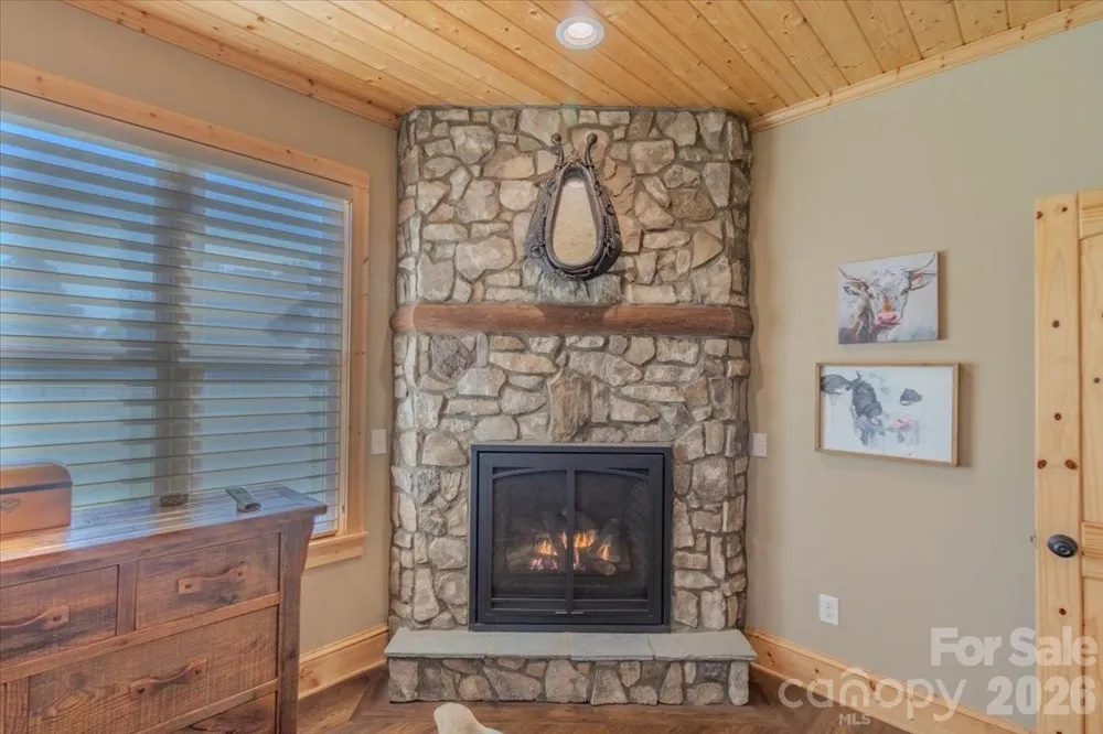 1083 Union Community Road Thurmond, NC 28683