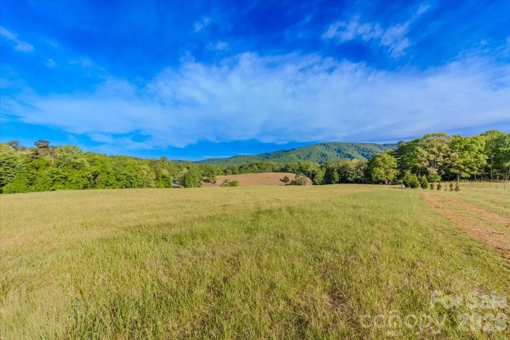 1083 Union Community Road Thurmond, NC 28683