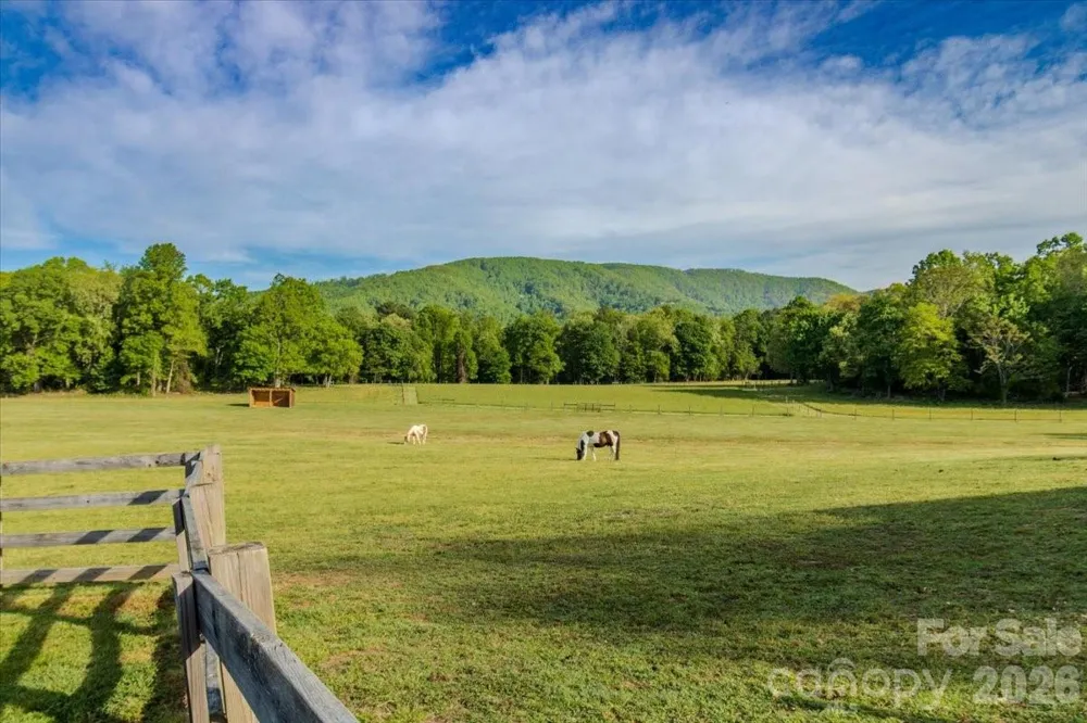 1083 Union Community Road Thurmond, NC 28683