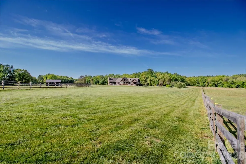 1083 Union Community Road Thurmond, NC 28683