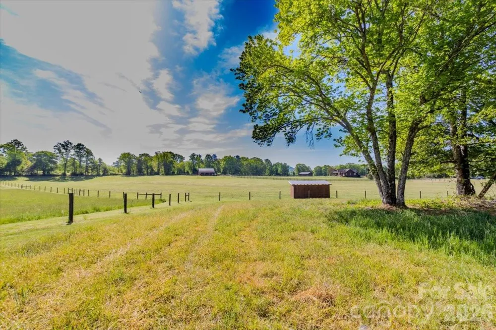 1083 Union Community Road Thurmond, NC 28683