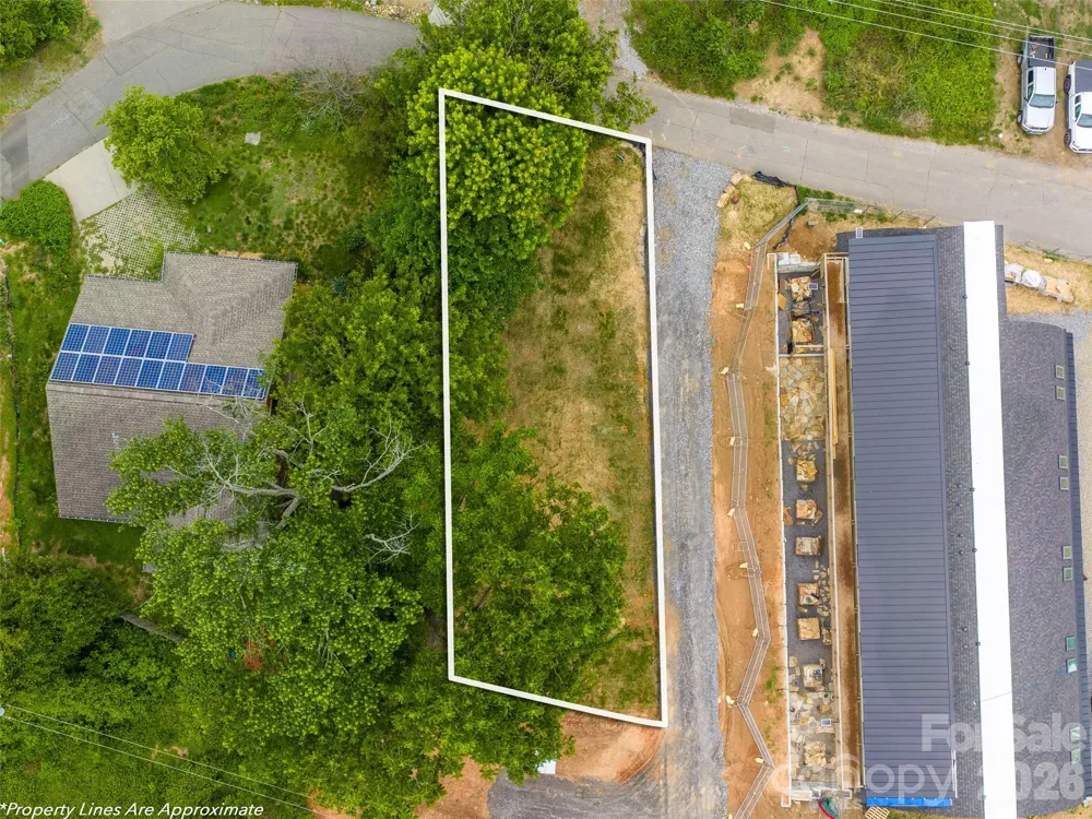 25 Trade Street Asheville, NC 28801