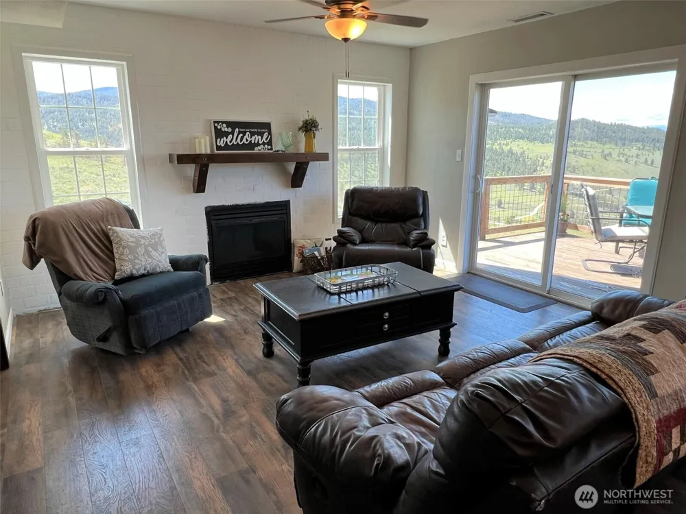 212 Nine Mile Road Oroville, WA 98844