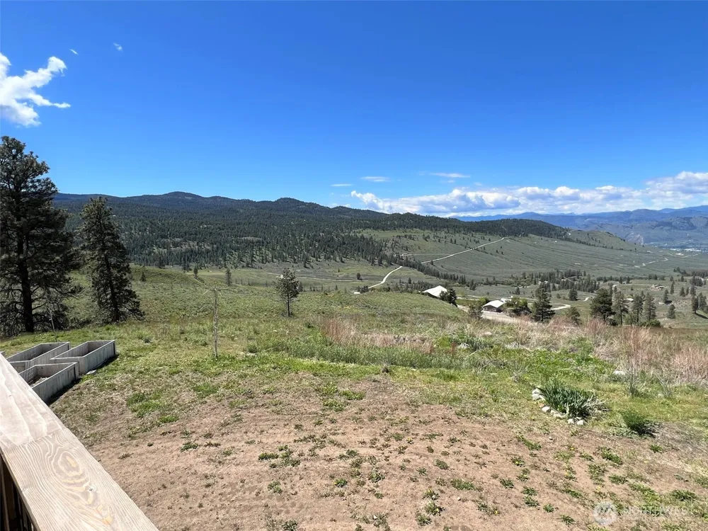 212 Nine Mile Road Oroville, WA 98844