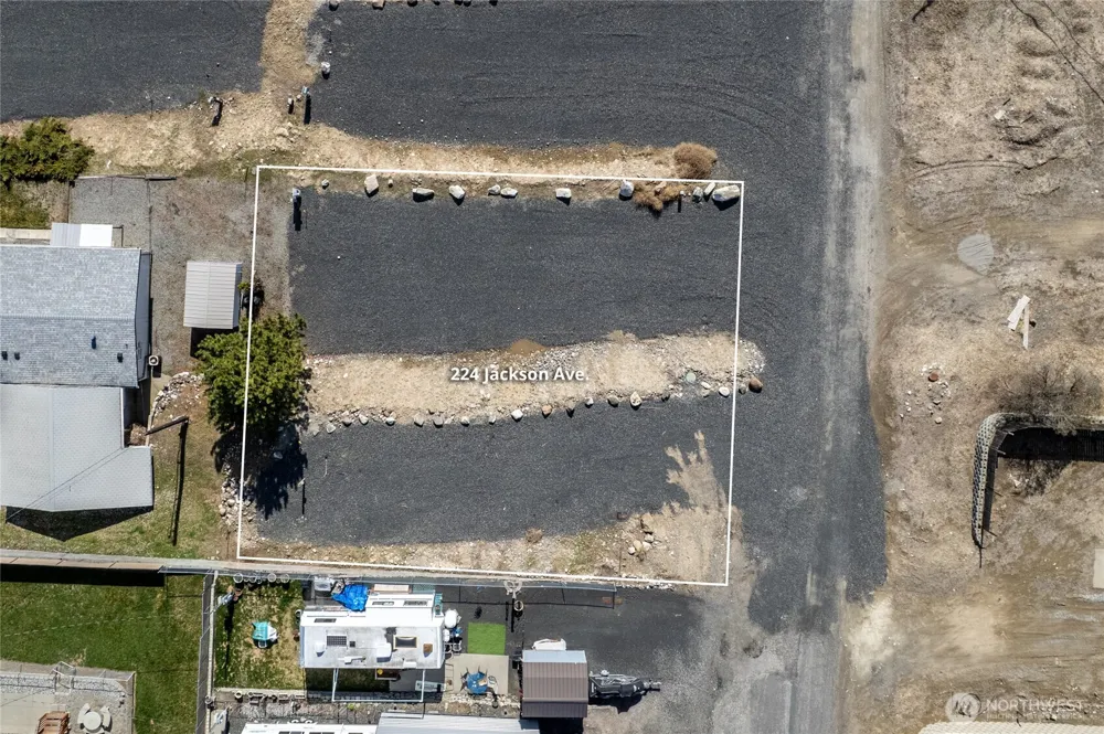 224 Jackson Avenue Electric City, WA 99123