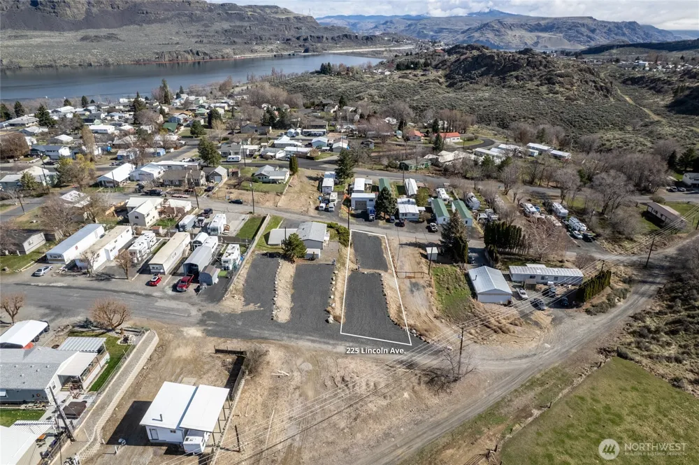 225 Lincoln Avenue Electric City, WA 99123
