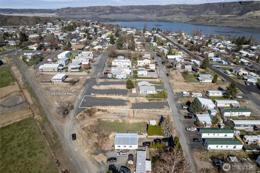 225 Lincoln Avenue Electric City, WA 99123