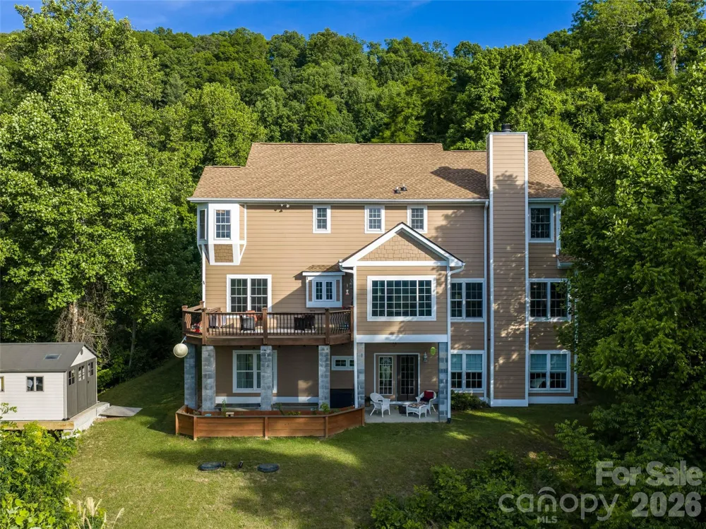 350 Vista Point Drive Weaverville, NC 28787