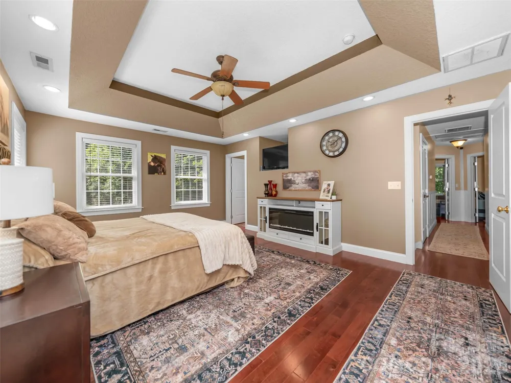 350 Vista Point Drive Weaverville, NC 28787
