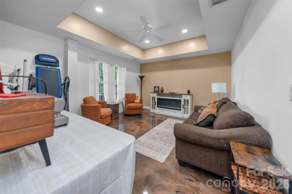 350 Vista Point Drive Weaverville, NC 28787