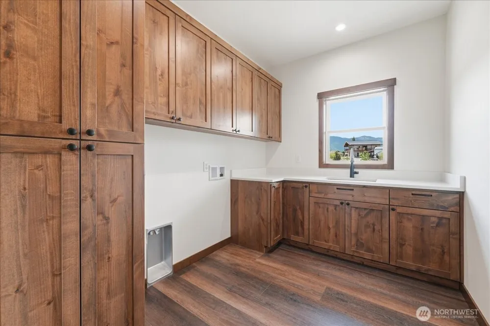 110 Slide View Lane Manson, WA 98831
