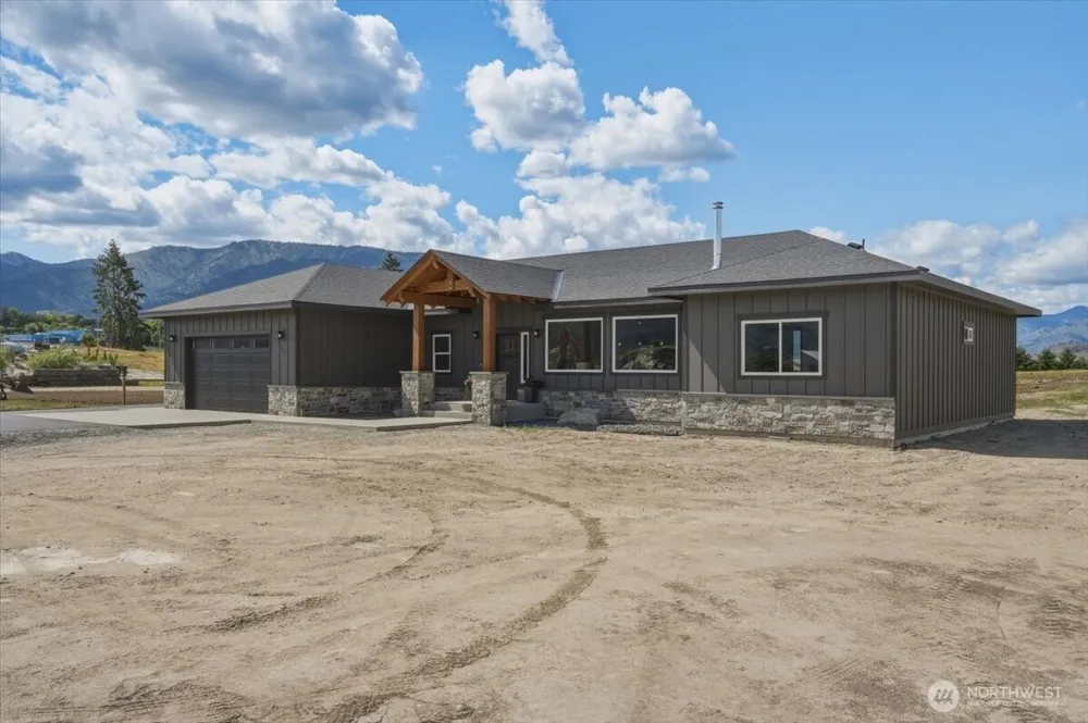 110 Slide View Lane Manson, WA 98831
