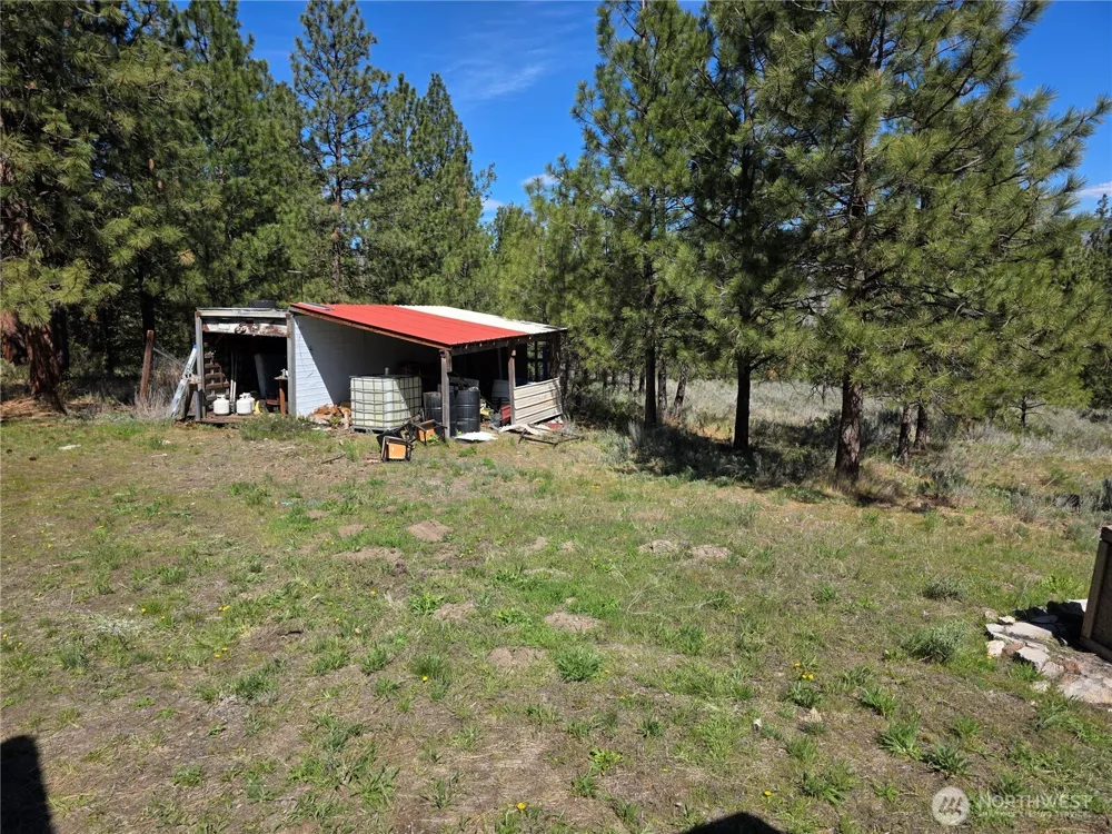 144 Reevas Basin Road Tonasket, WA 98855