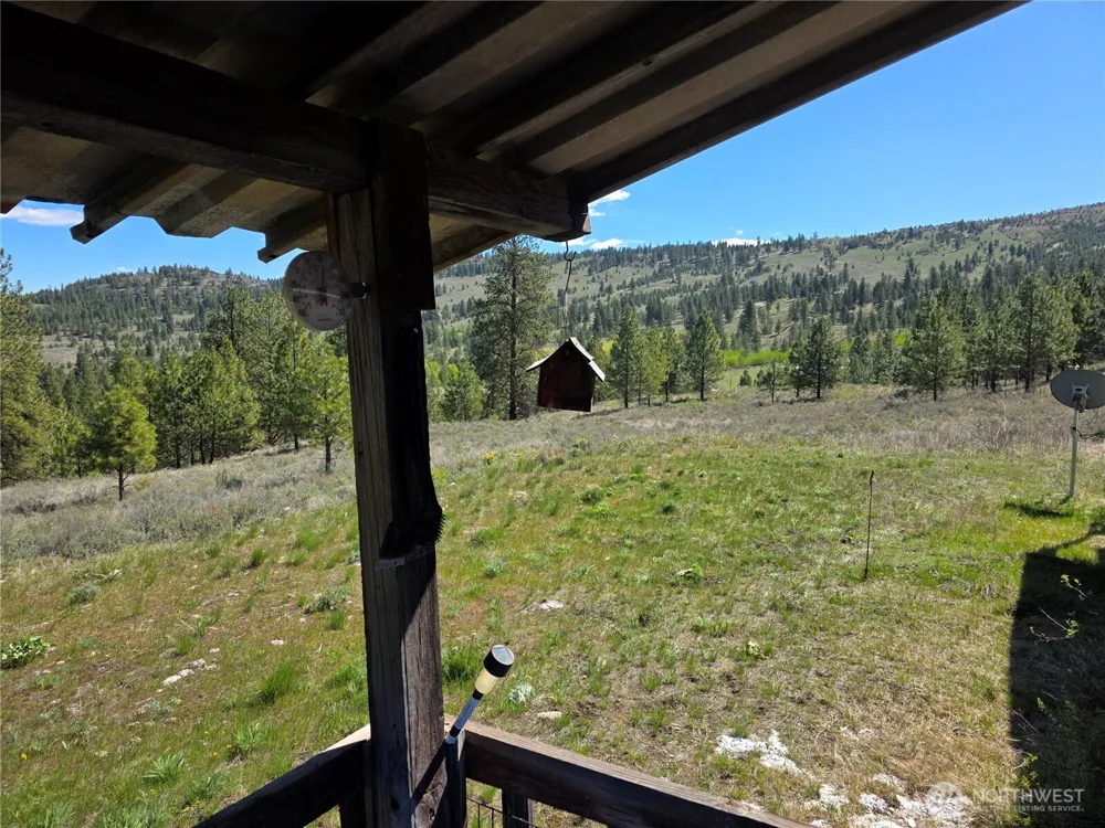 144 Reevas Basin Road Tonasket, WA 98855