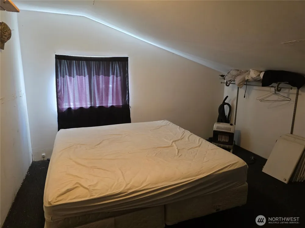 144 Reevas Basin Road Tonasket, WA 98855