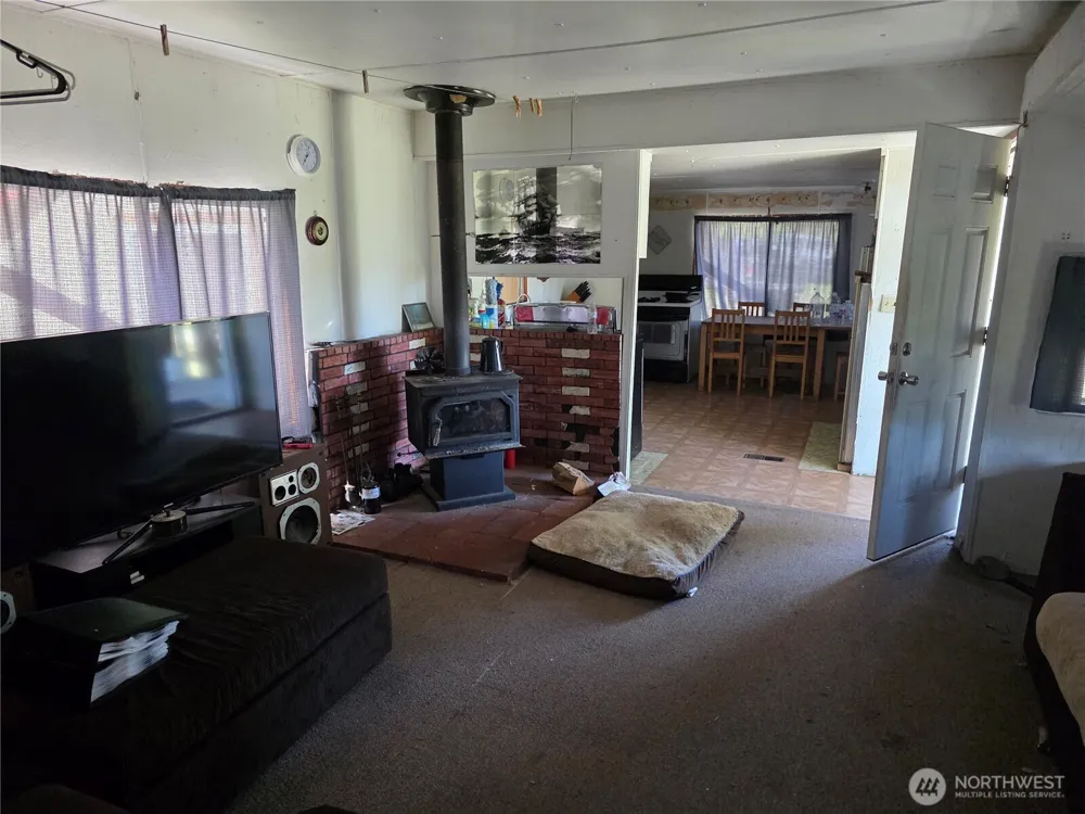 144 Reevas Basin Road Tonasket, WA 98855