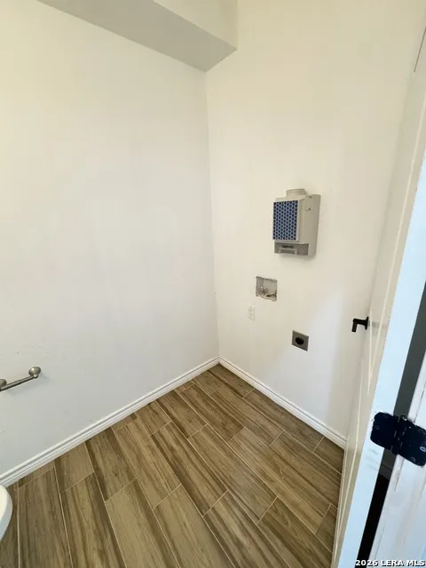 703 3RD ST Unit B Carrizo Springs, TX 78834