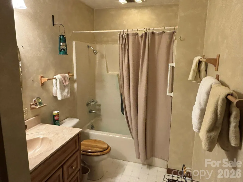 120 Kimberly Drive Bryson City, NC 28713