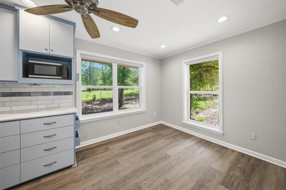 5950 Old Spanish Trail Bryan, TX 77807