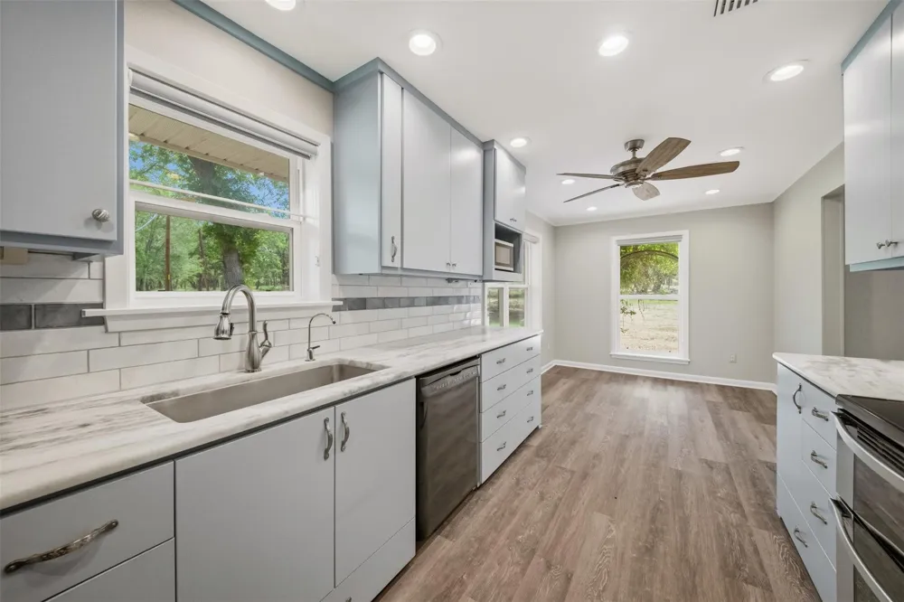 5950 Old Spanish Trail Bryan, TX 77807