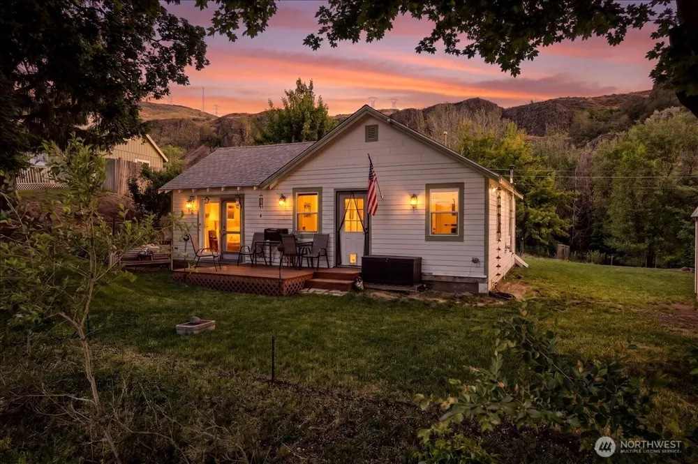 458 Partello Park Grand Coulee, WA 99133