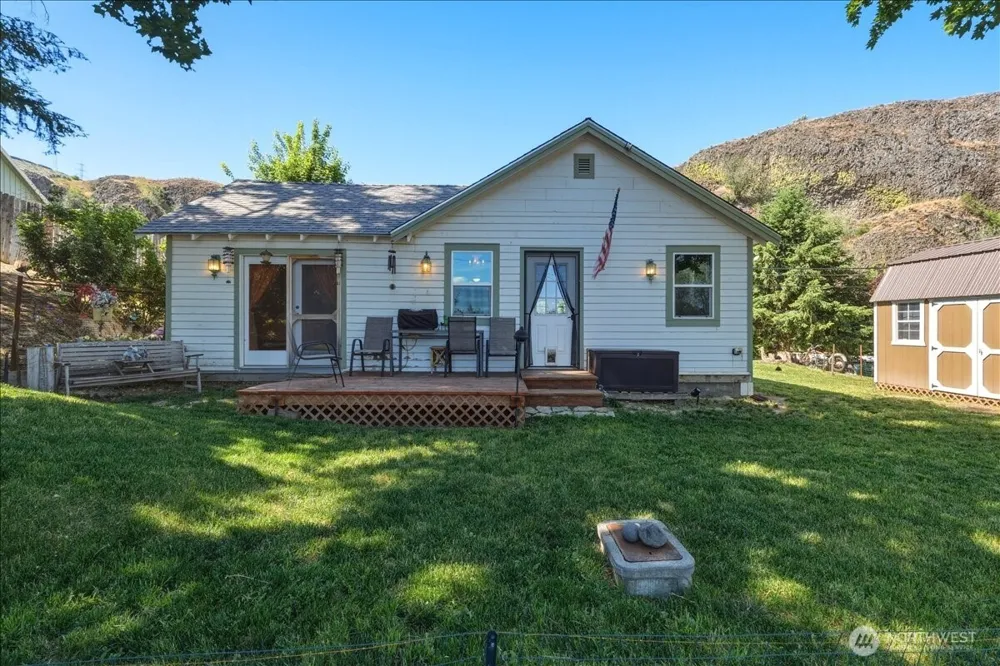 458 Partello Park Grand Coulee, WA 99133