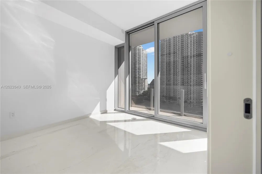 300 Biscayne Blvd Way #1102 Miami, FL 33131