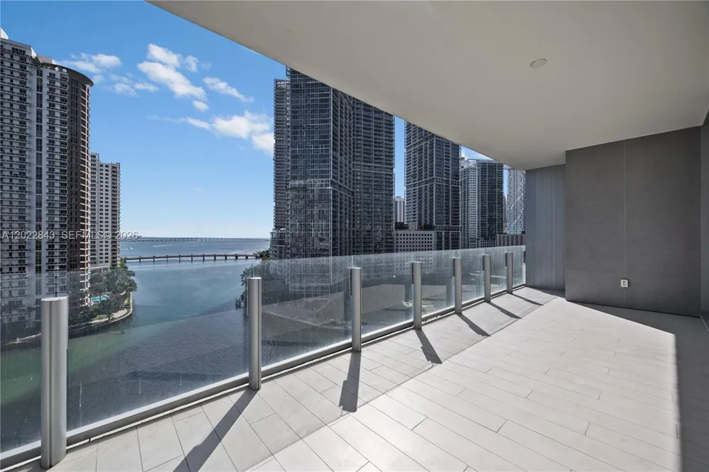 300 Biscayne Blvd Way #1102 Miami, FL 33131