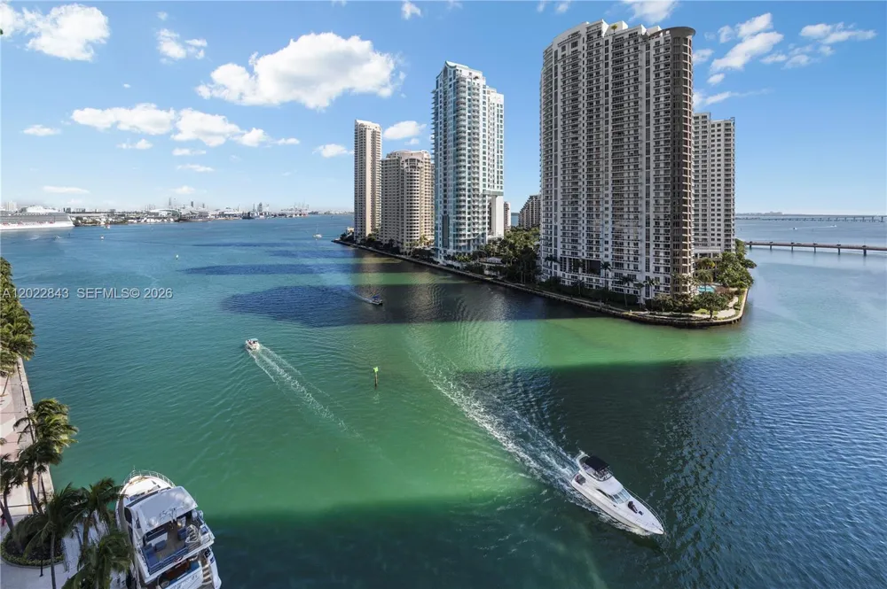 300 Biscayne Blvd Way #1102 Miami, FL 33131