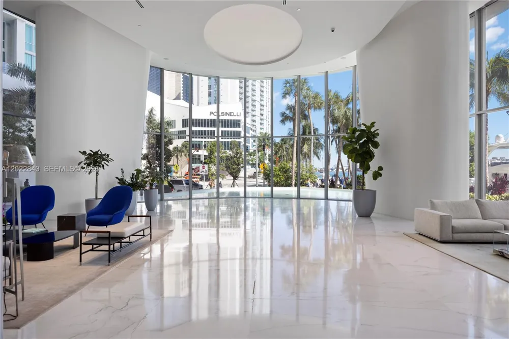 300 Biscayne Blvd Way #1102 Miami, FL 33131