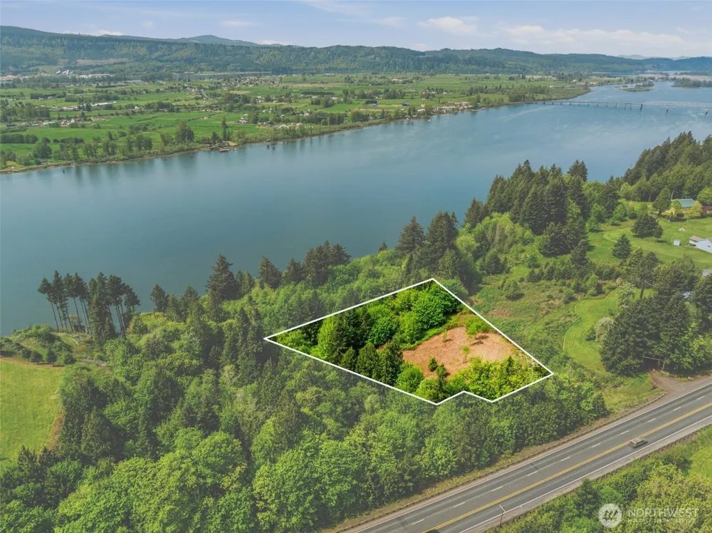0 E State Route 4 Cathlamet, WA 98612