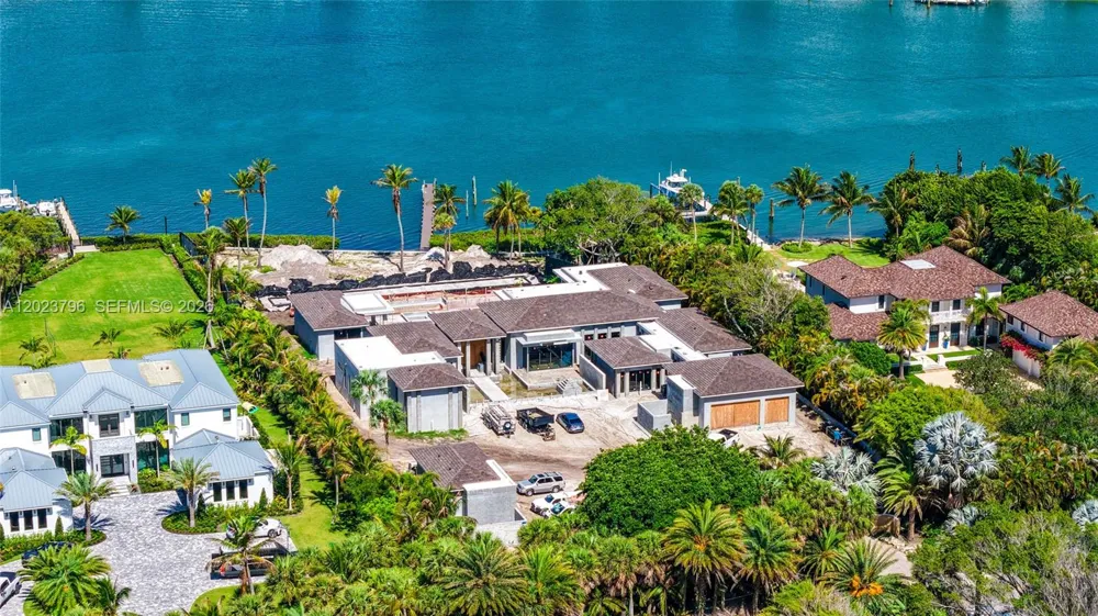 508 S Beach Rd Jupiter Island, FL 33455