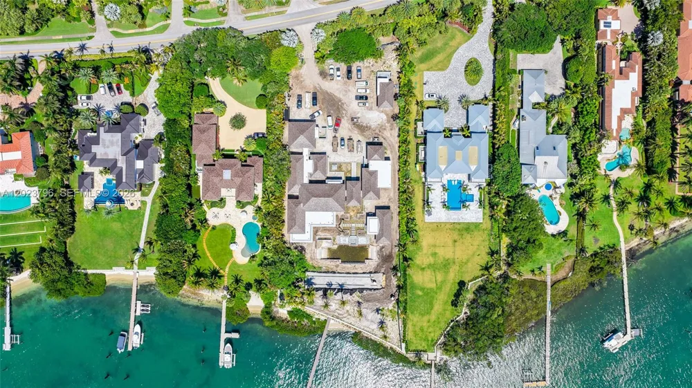 508 S Beach Rd Jupiter Island, FL 33455