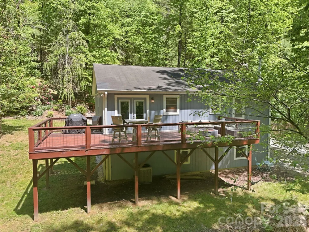 302 Rich Mountain Road Flat Rock, NC 28731