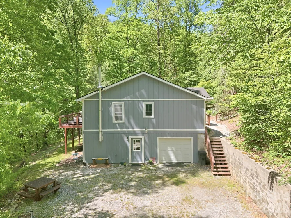 302 Rich Mountain Road Flat Rock, NC 28731