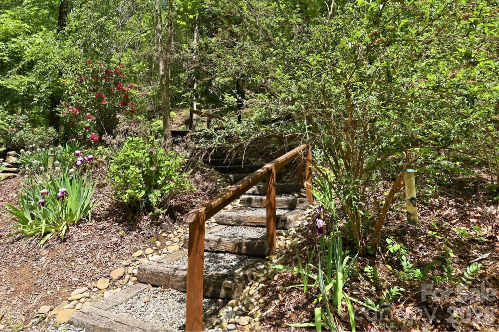 302 Rich Mountain Road Flat Rock, NC 28731