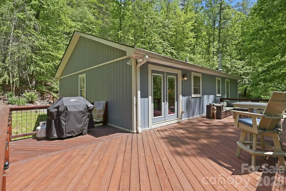 302 Rich Mountain Road Flat Rock, NC 28731