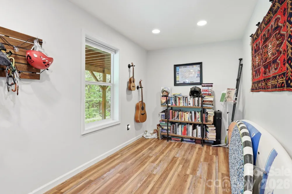 302 Rich Mountain Road Flat Rock, NC 28731