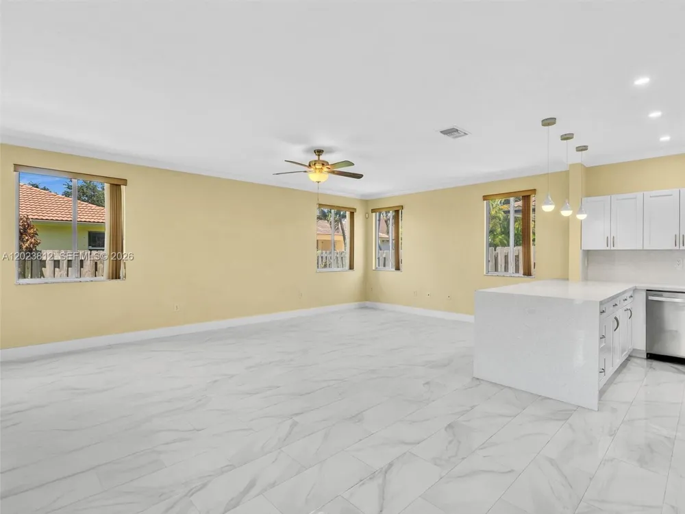 2864 SW 138th Path Miami, FL 33175
