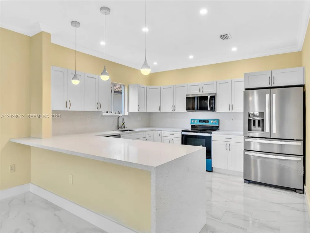 2864 SW 138th Path Miami, FL 33175
