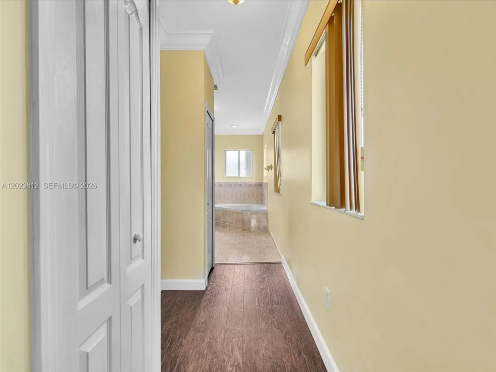 2864 SW 138th Path Miami, FL 33175