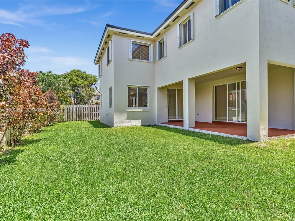 2864 SW 138th Path Miami, FL 33175