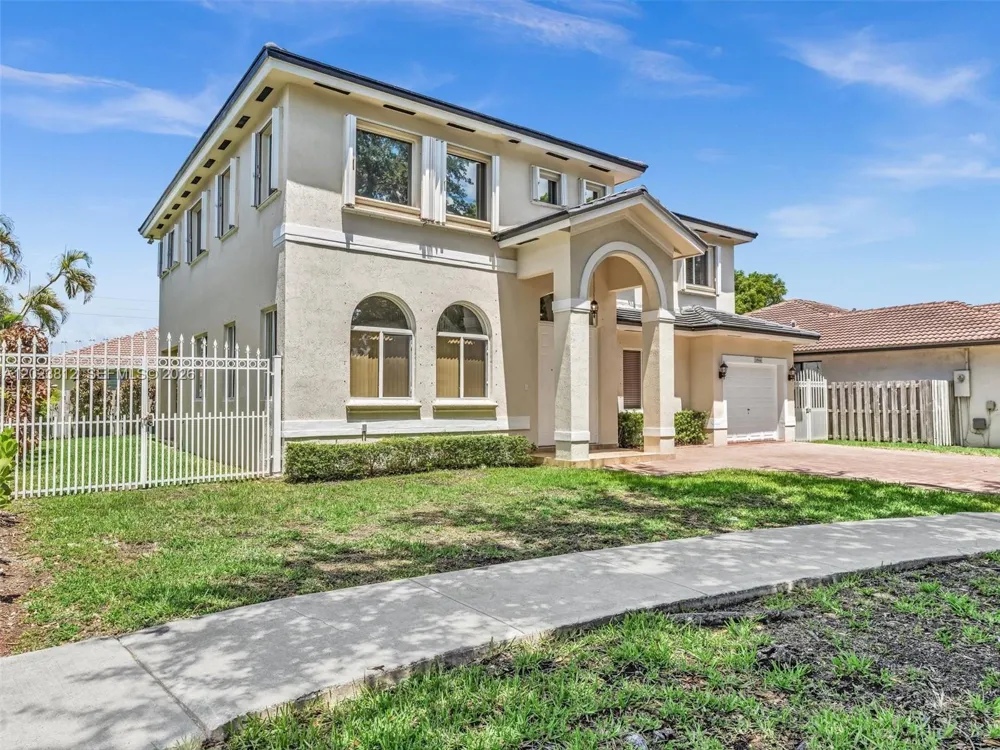 2864 SW 138th Path Miami, FL 33175