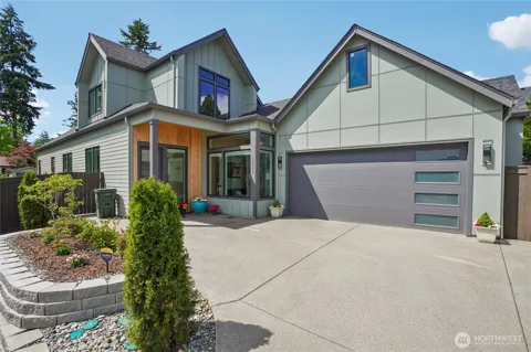 10706 SE 13th Circle