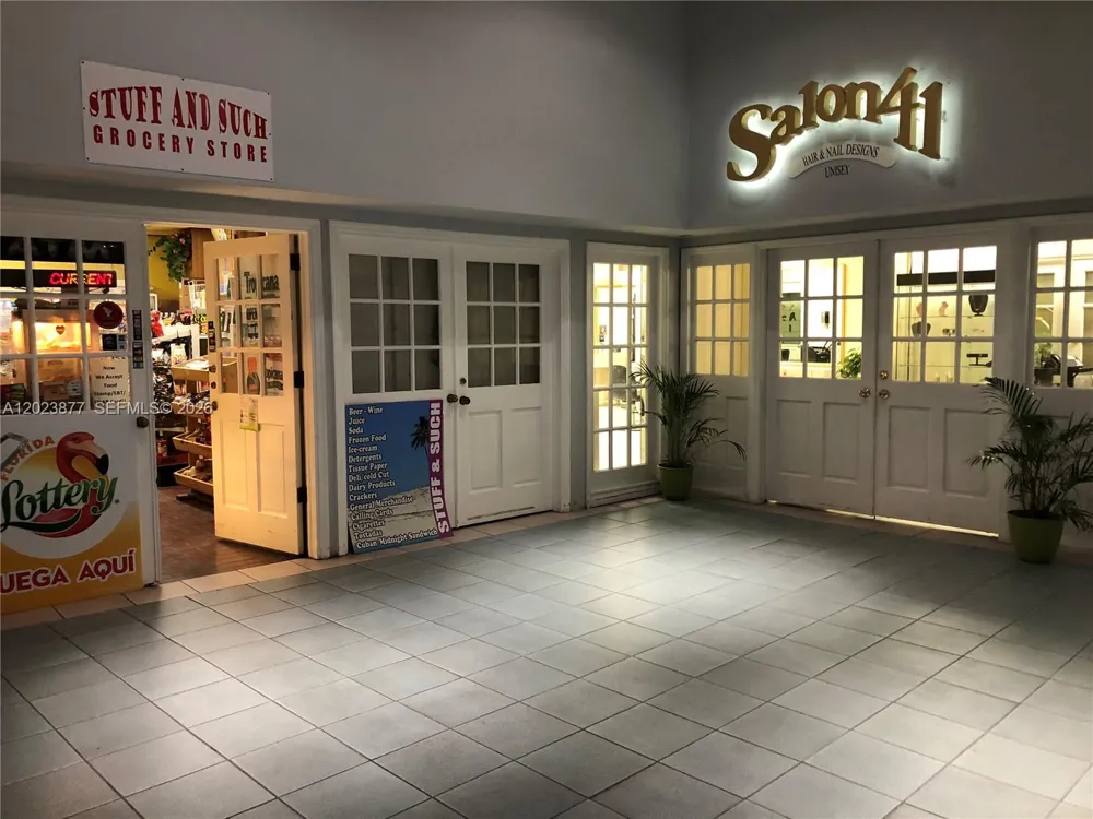 5401 Collins Ave #339 Miami Beach, FL 33140
