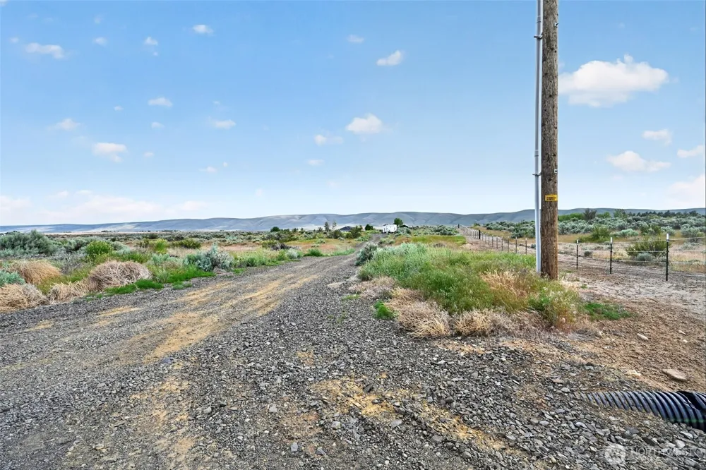 130 Red Tail Road Yakima, WA 98908