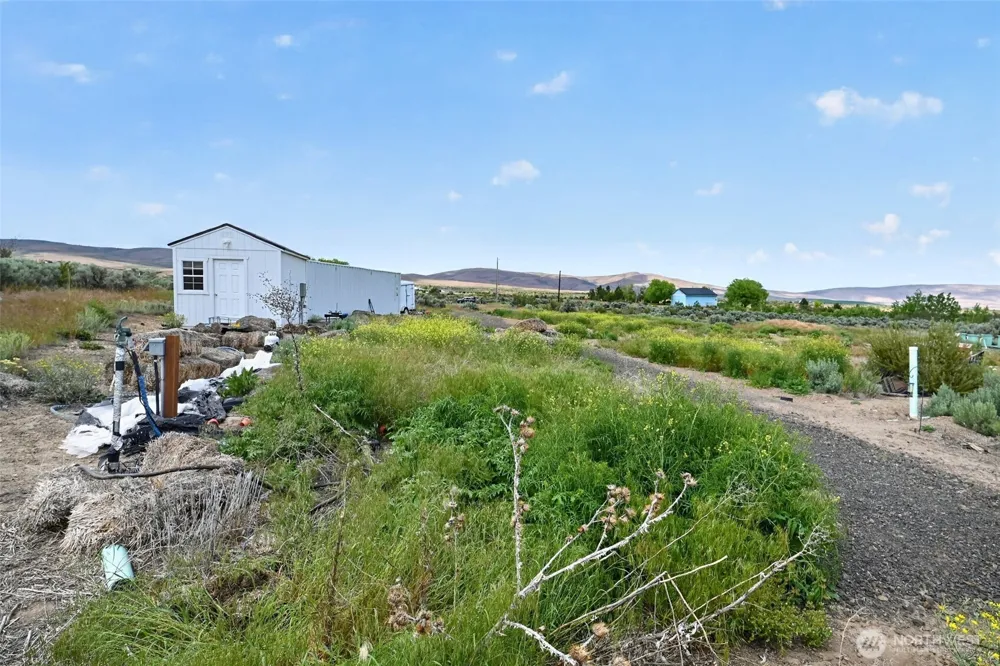 130 Red Tail Road Yakima, WA 98908