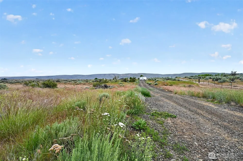 130 Red Tail Road Yakima, WA 98908